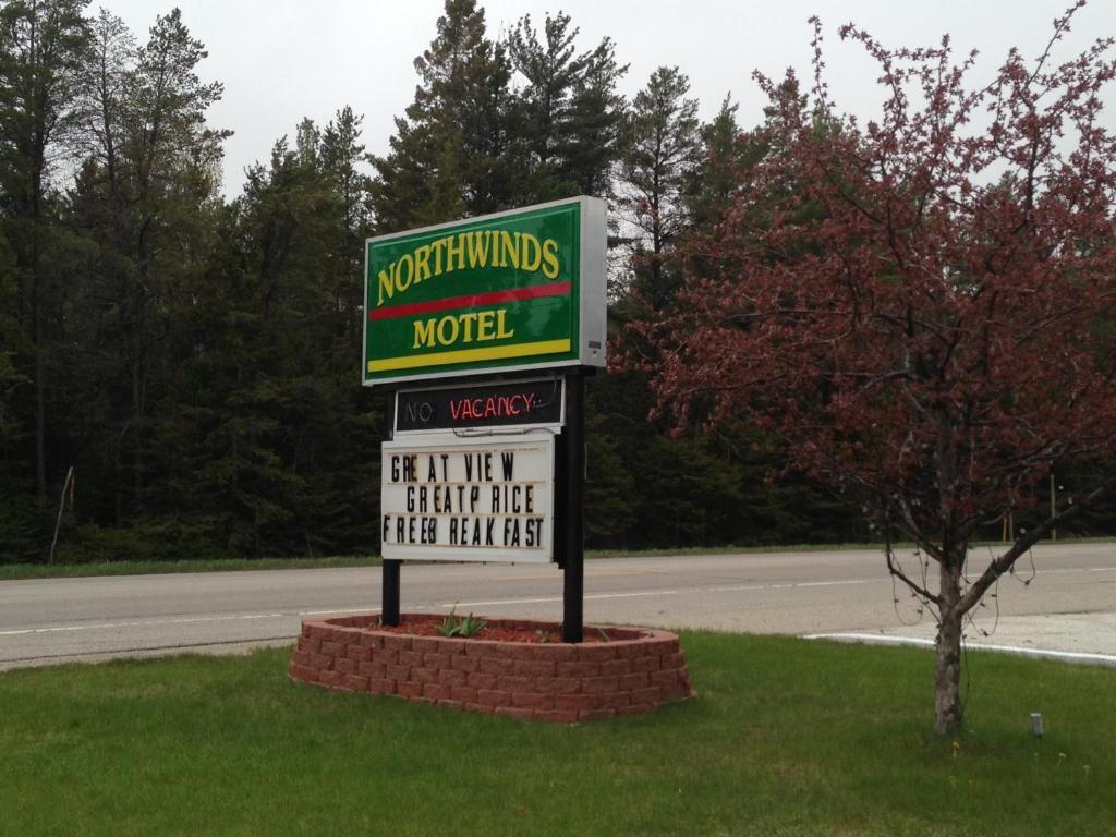 North Winds Motel Mackinaw City Dış mekan fotoğraf